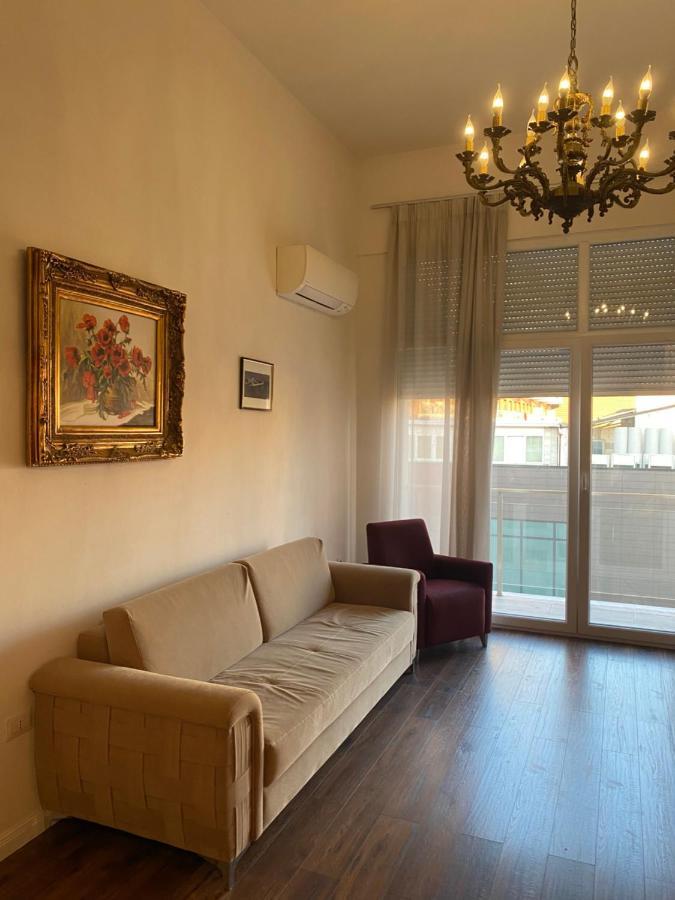 Ambassador Tirana Apartment ภายนอก รูปภาพ