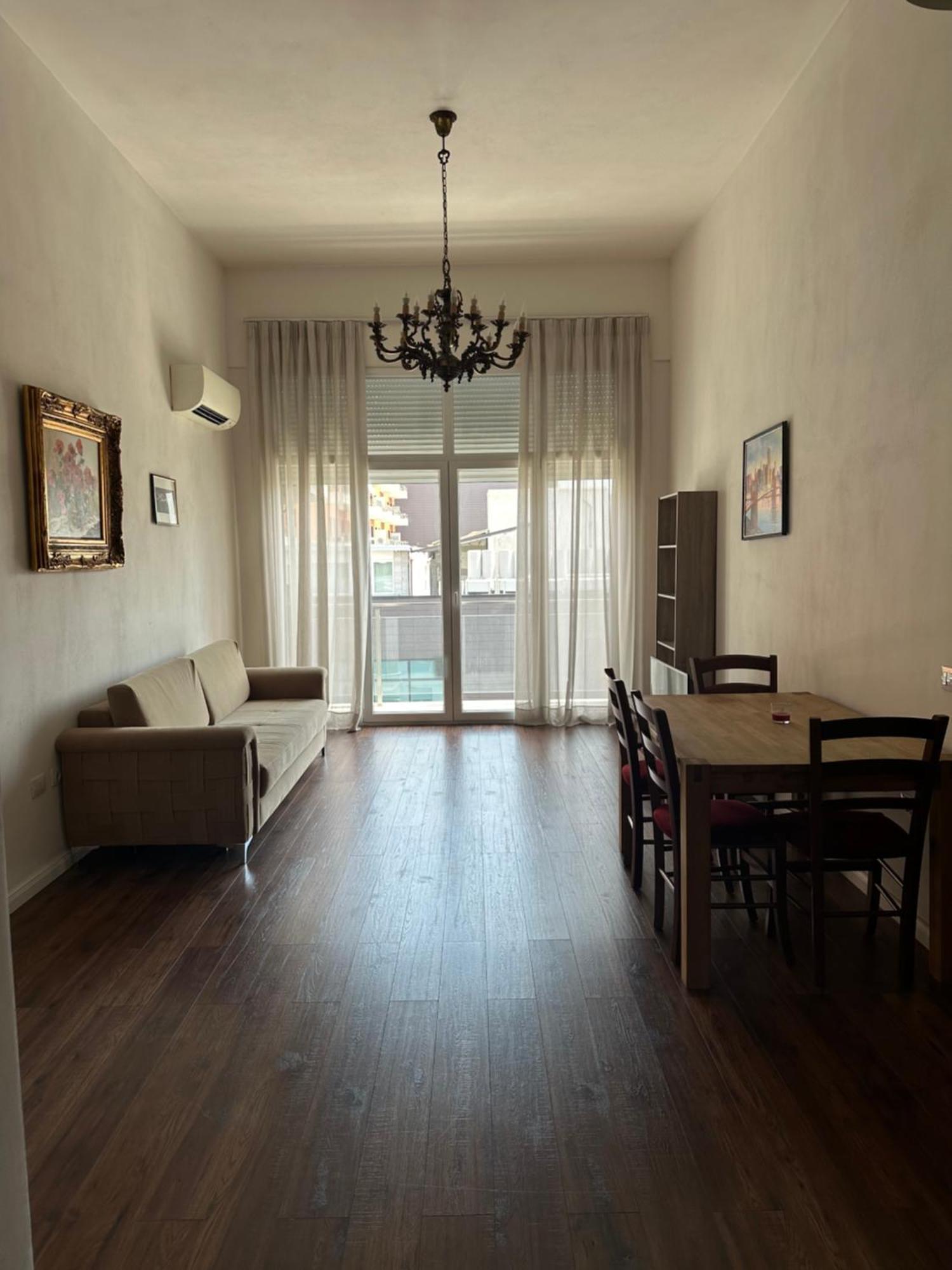 Ambassador Tirana Apartment ภายนอก รูปภาพ