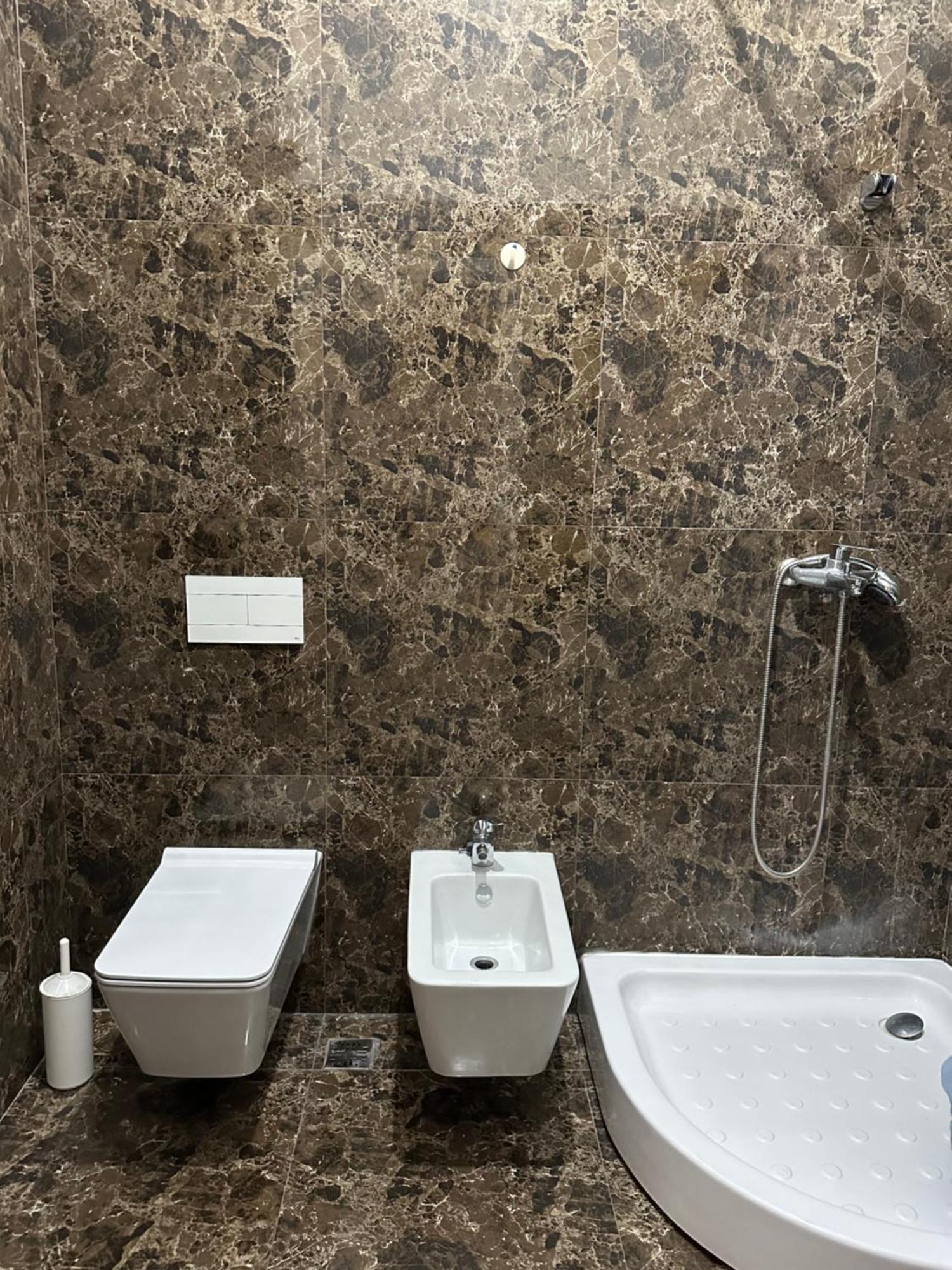 Ambassador Tirana Apartment ภายนอก รูปภาพ